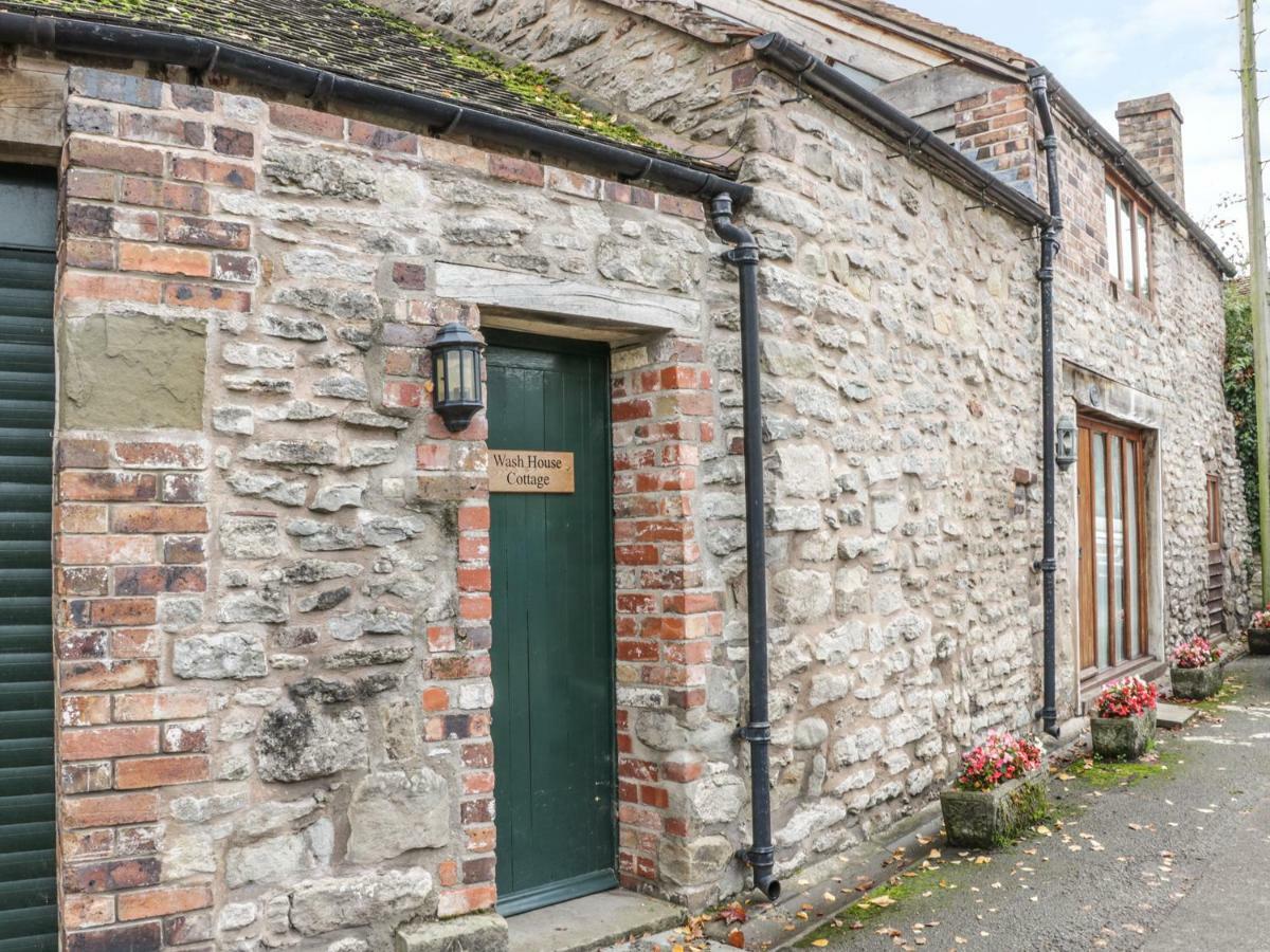 Wash House Cottage Much Wenlock Exteriör bild